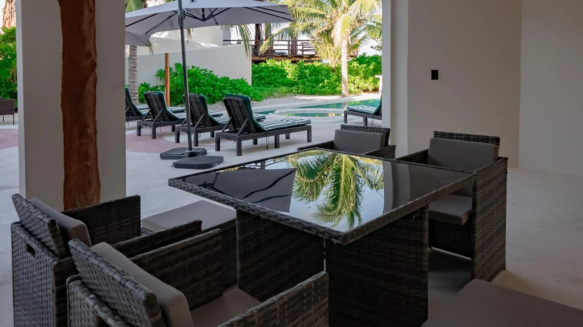 Beach Front Hotel Boutique Dk House Isla Holbox