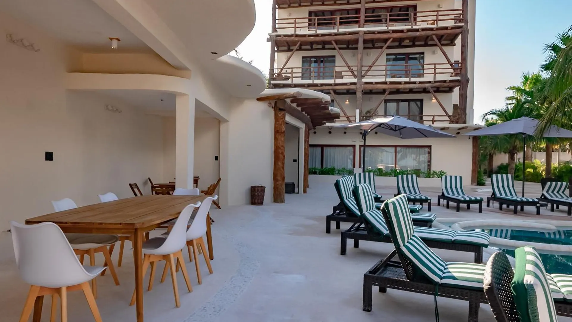 ****  Beach Front Hotel Boutique Dk House Isla Holbox Mexico